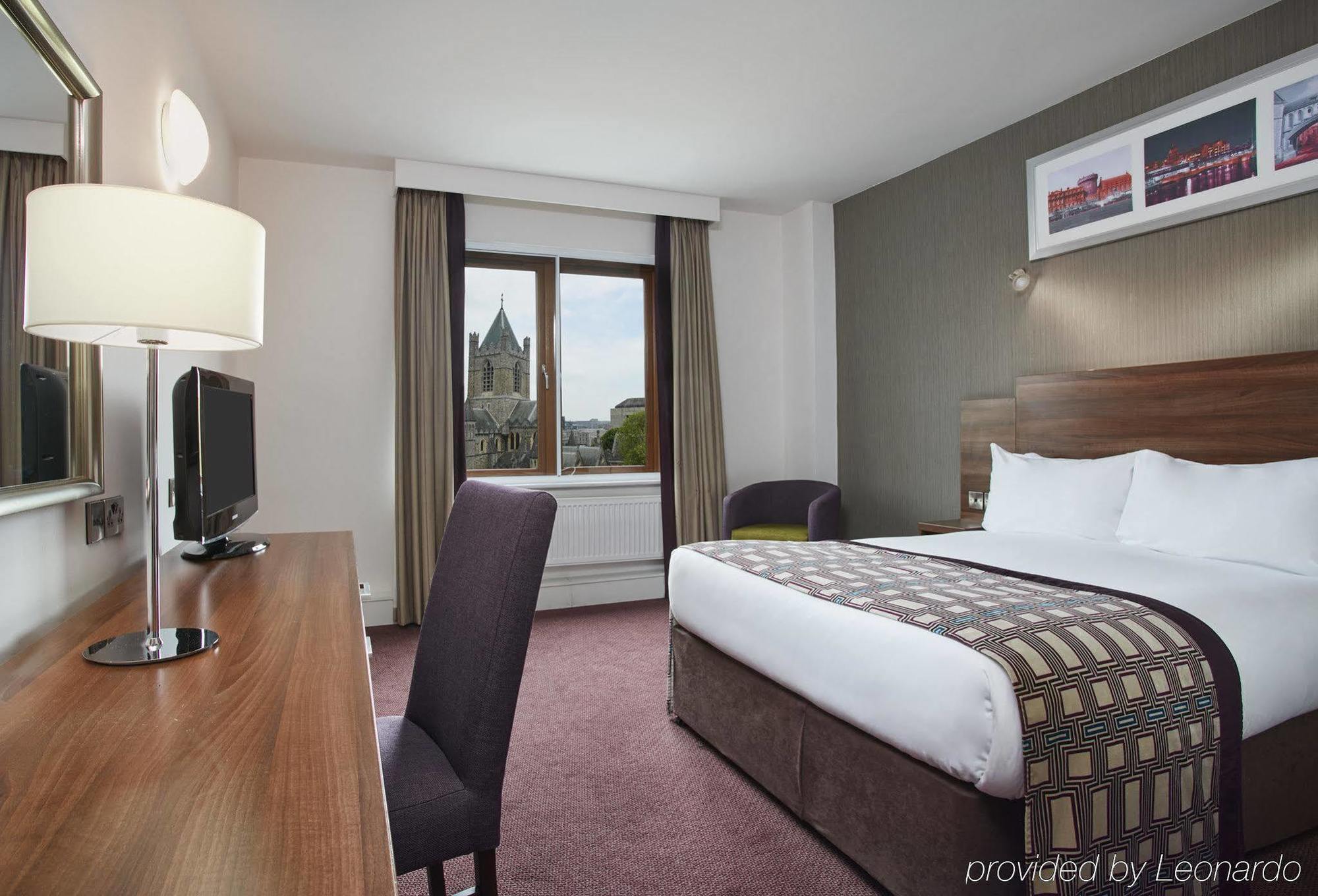 Jurys Christchurch 4* Dublin
