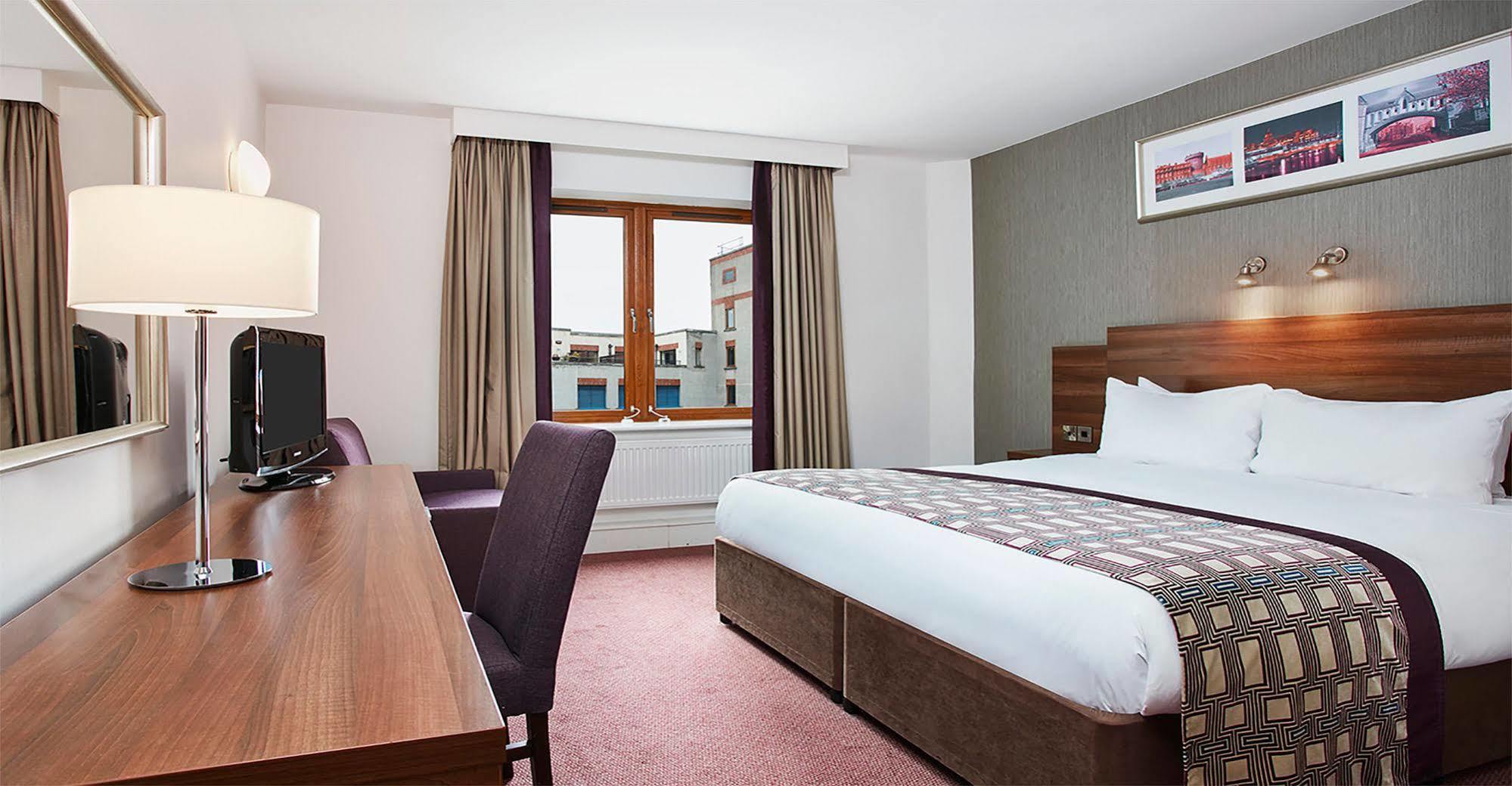 Hotel Jurys Christchurch 4*